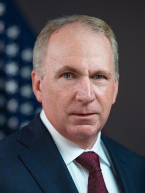 Russell McGranahan Headshot